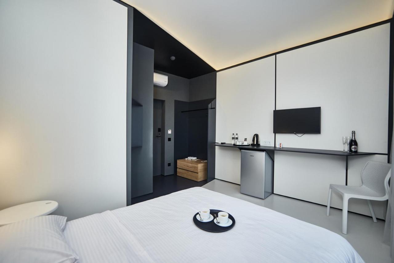 Sunday Hotel Odessa Luaran gambar